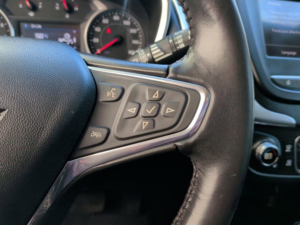 Used 2020 Chevrolet Equinox LT w/ Driver Convenience Package AWD/4WD image 16
