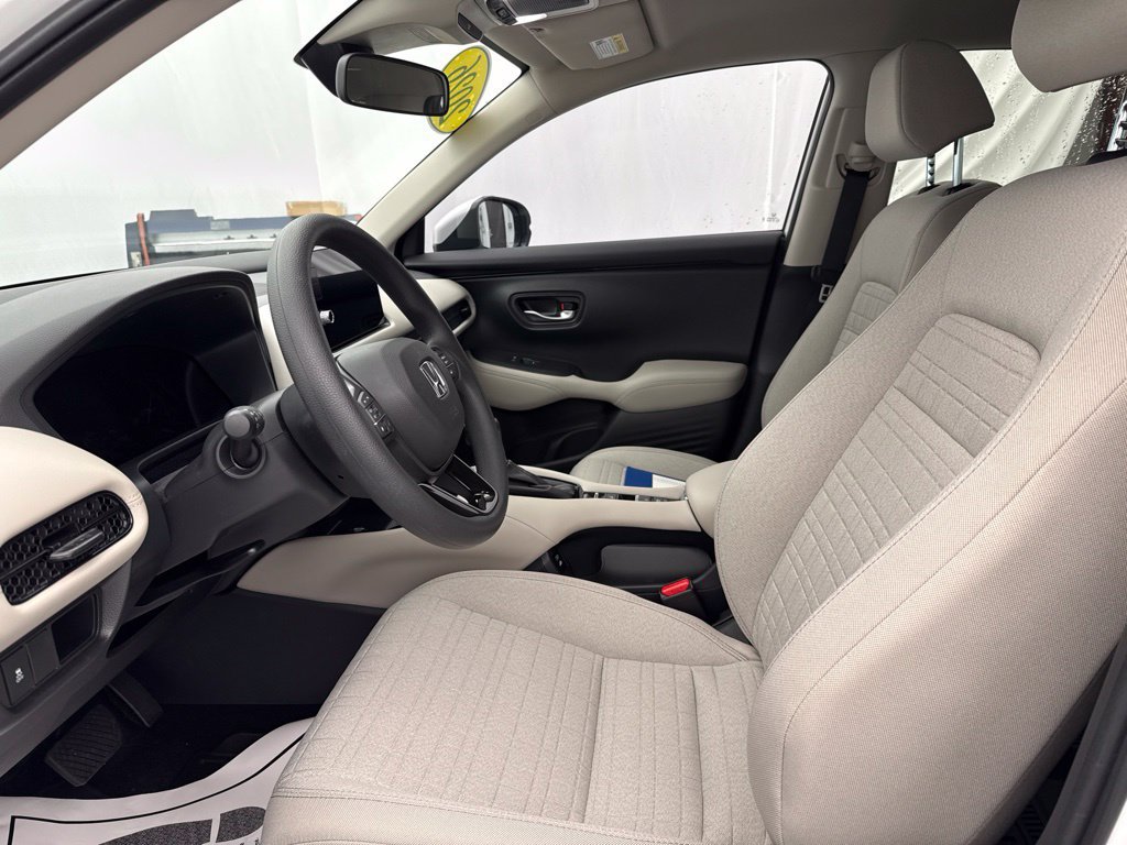 New 2027 Honda HR-V LX image 16