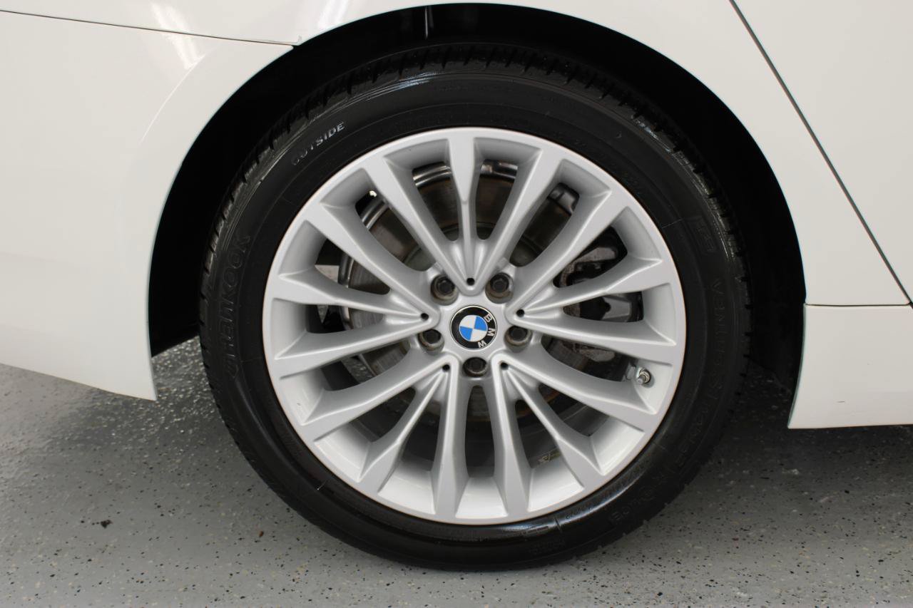 Used 2021 BMW 530i w/ Convenience Package RWD image 86