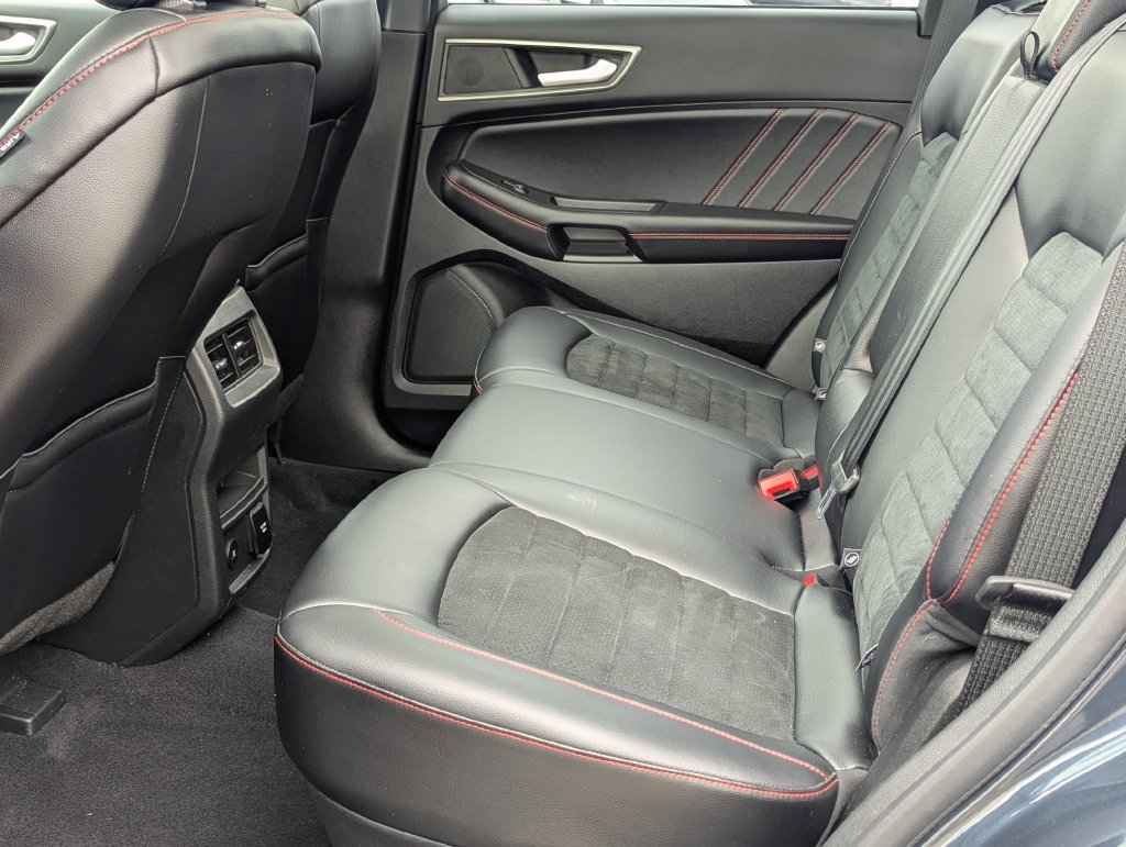 Used 2023 Ford Edge ST-Line AWD/4WD image 22
