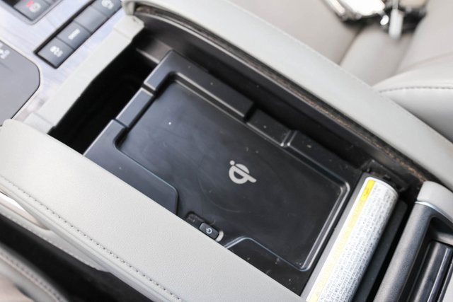 Used 2021 Toyota Highlander Limited image 26