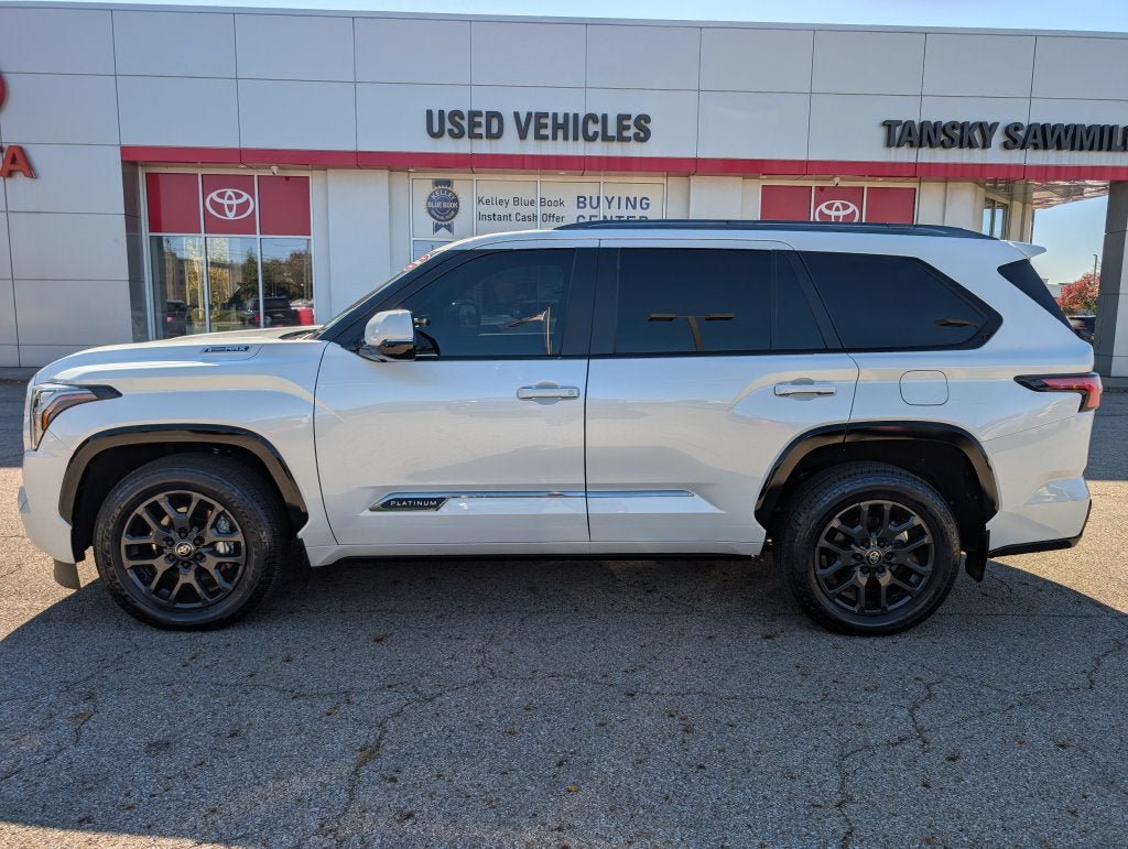 Certified 2026 Toyota Sequoia Platinum w/ Tow Technology Package AWD/4WD image 4