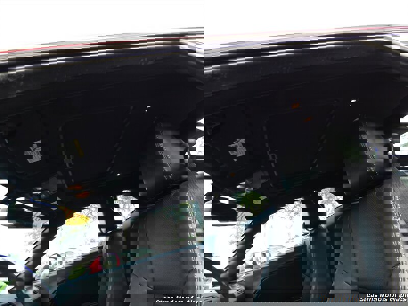 Used 2011 Dodge Challenger SE image 35