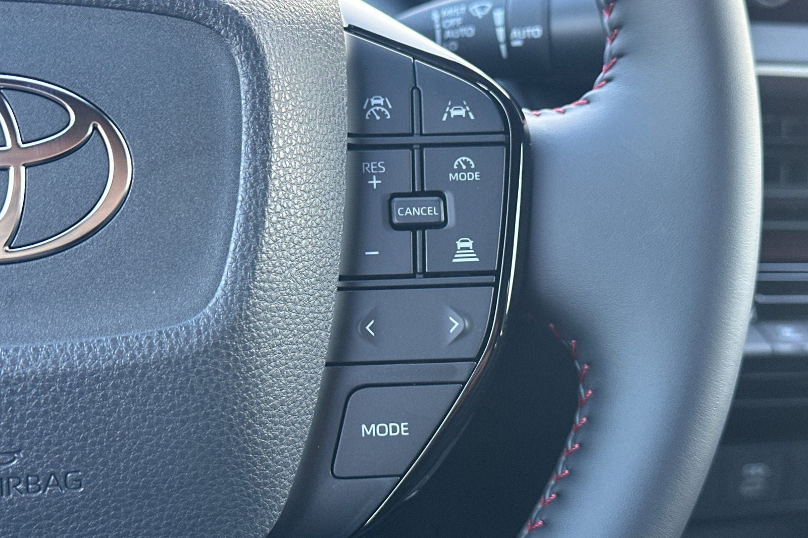 New 2026 Toyota Prius Plug-In Hybrid FWD image 28