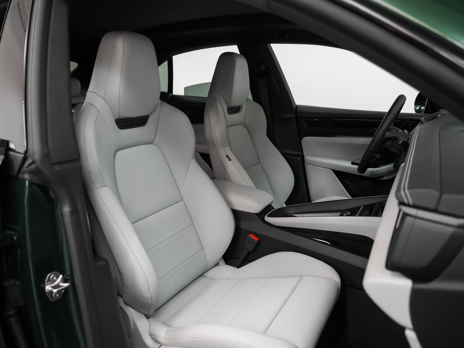 New 2025 Porsche Macan 4S Electric image 23