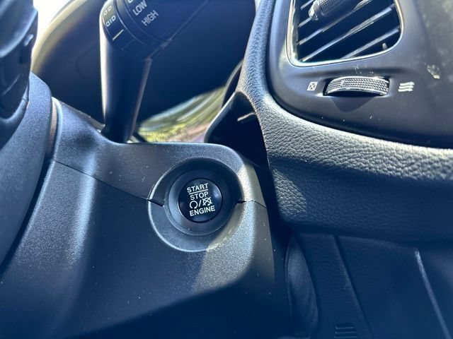 Used 2018 Jeep Compass Latitude w/ Popular Equipment Group AWD/4WD image 31