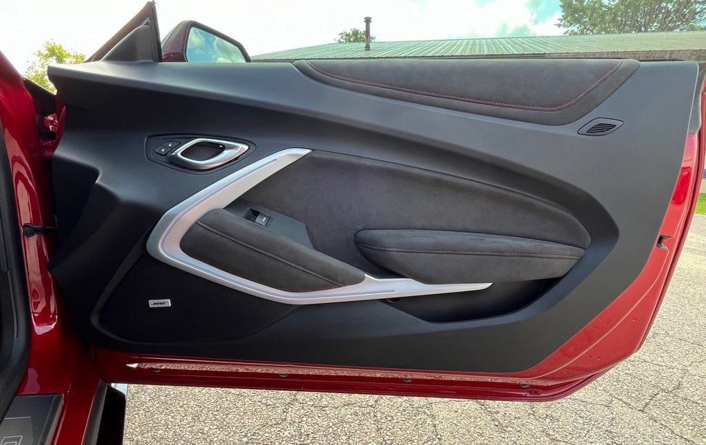 Certified 2020 Chevrolet Camaro ZL1 RWD image 26
