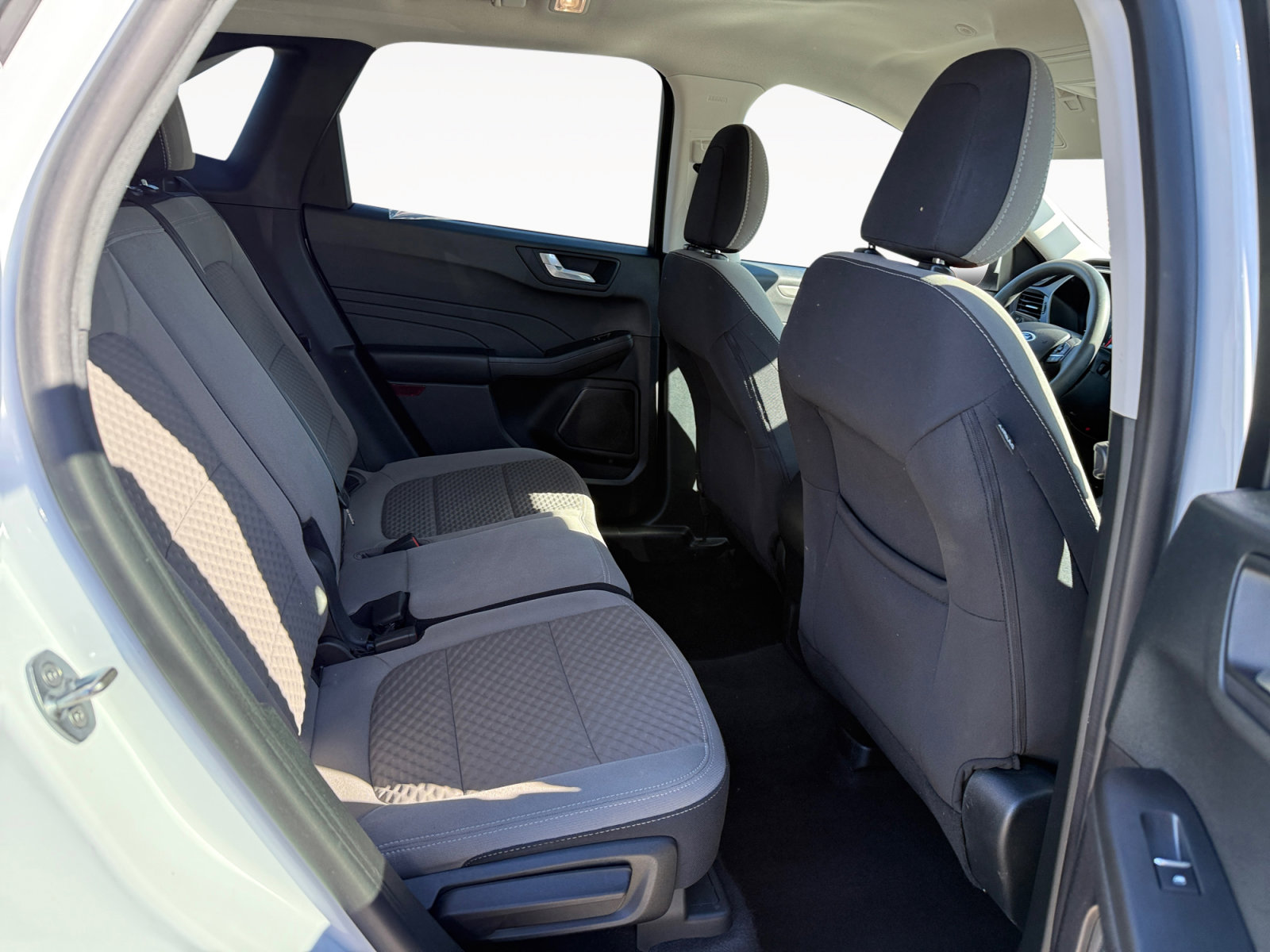 Used 2021 Ford Escape SE image 18