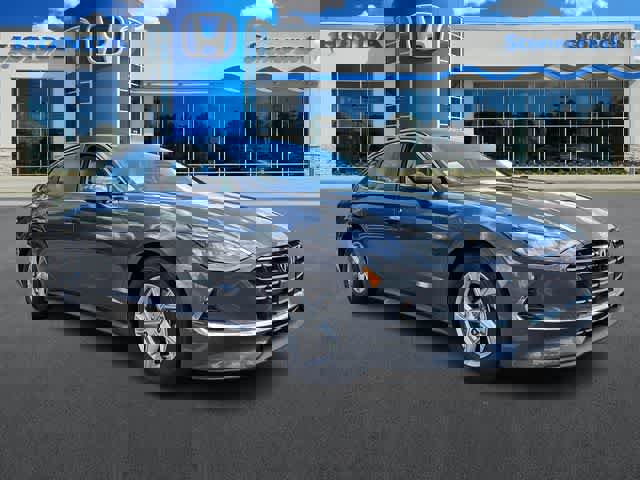 Used 2023 Hyundai Sonata SE w/ Preferred Accessory Package