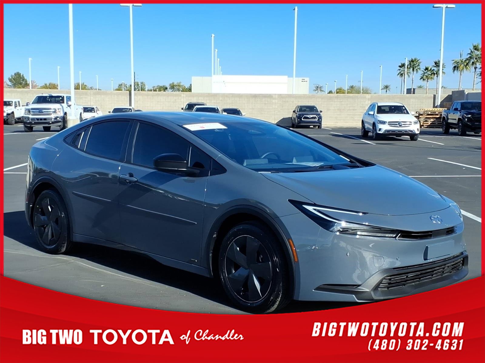 Used 2024 Toyota Prius LE image 1