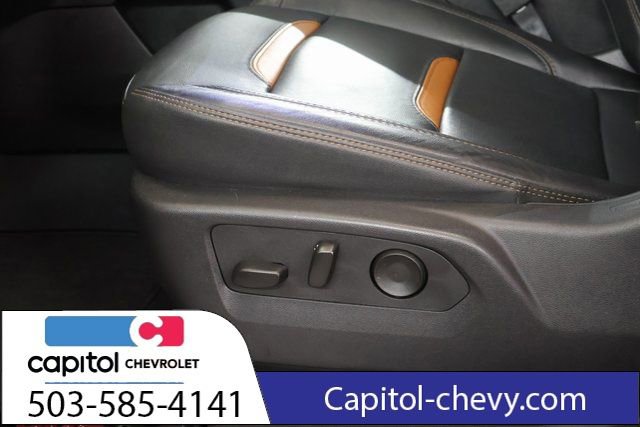 Used 2025 GMC Sierra 1500 AT4 image 15