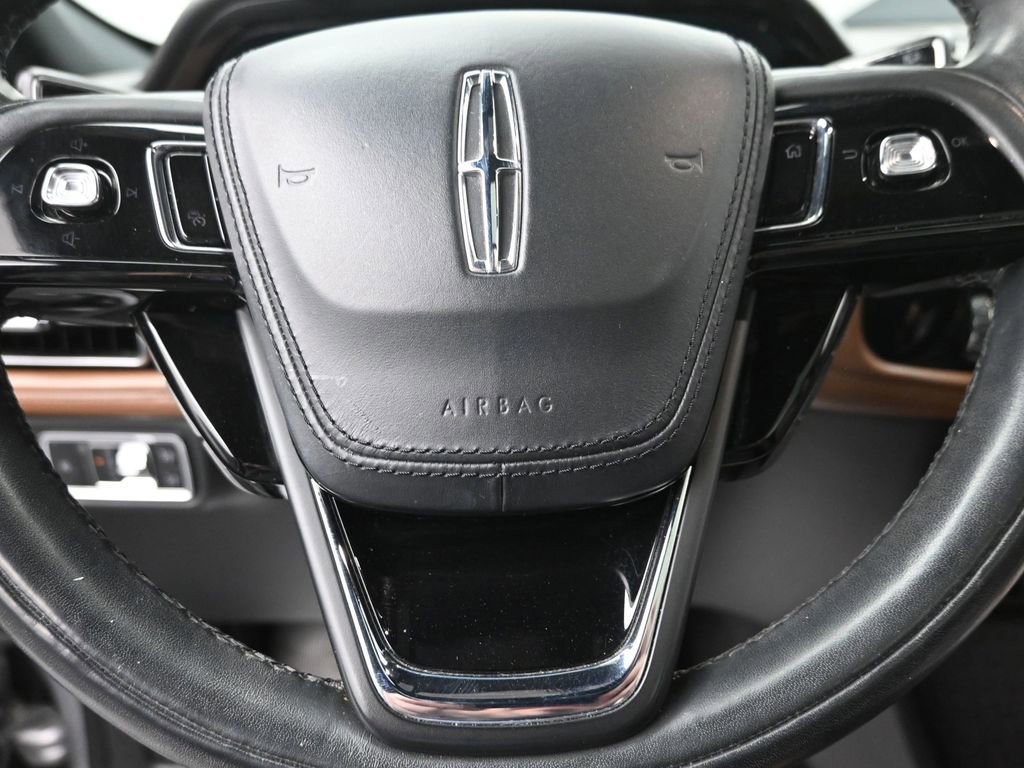 Used 2020 Lincoln Aviator Reserve w/ Equipment Group 201A image 16