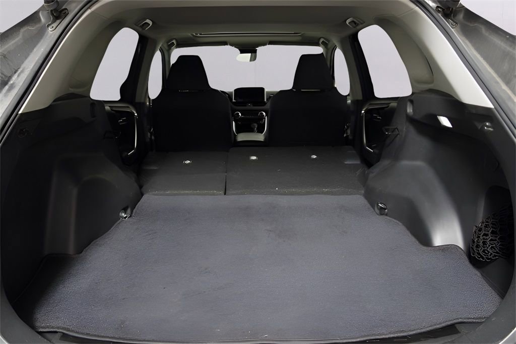 Used 2023 Toyota RAV4 XLE w/ Convenience Package image 32