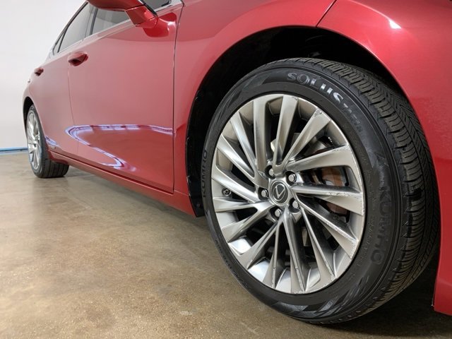 Used 2019 Lexus ES 300h image 6