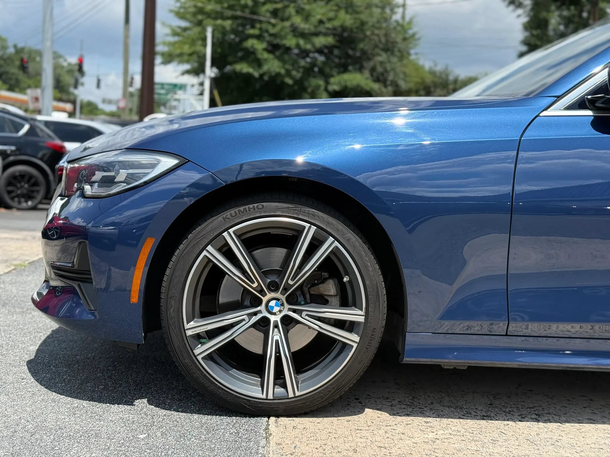 Used 2021 BMW 330i Sedan w/ Premium Package RWD image 10
