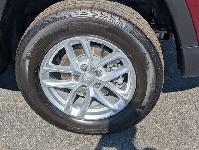 New 2026 Jeep Grand Cherokee Laredo X RWD image 8