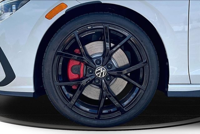 Used 2024 Volkswagen GTI SE w/ MDO Package FWD image 34