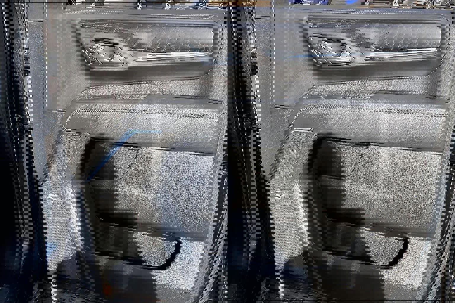 Used 2022 GMC Yukon XL Denali image 22