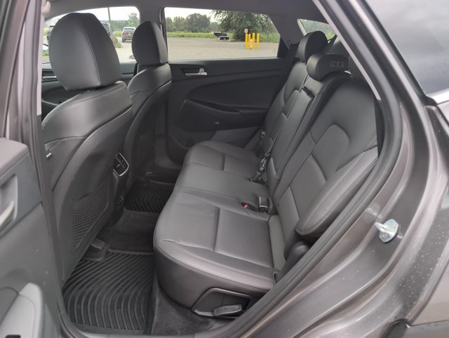 Used 2020 Hyundai Tucson Limited w/ Cargo Package AWD/4WD image 15