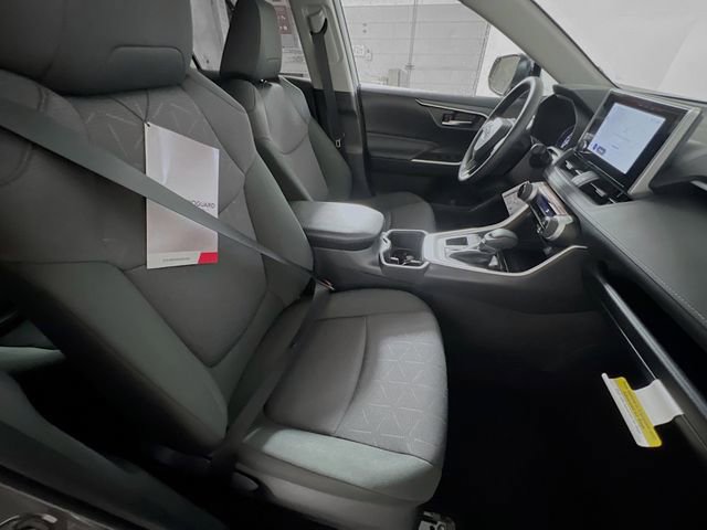 New 2025 Toyota RAV4 XLE image 28