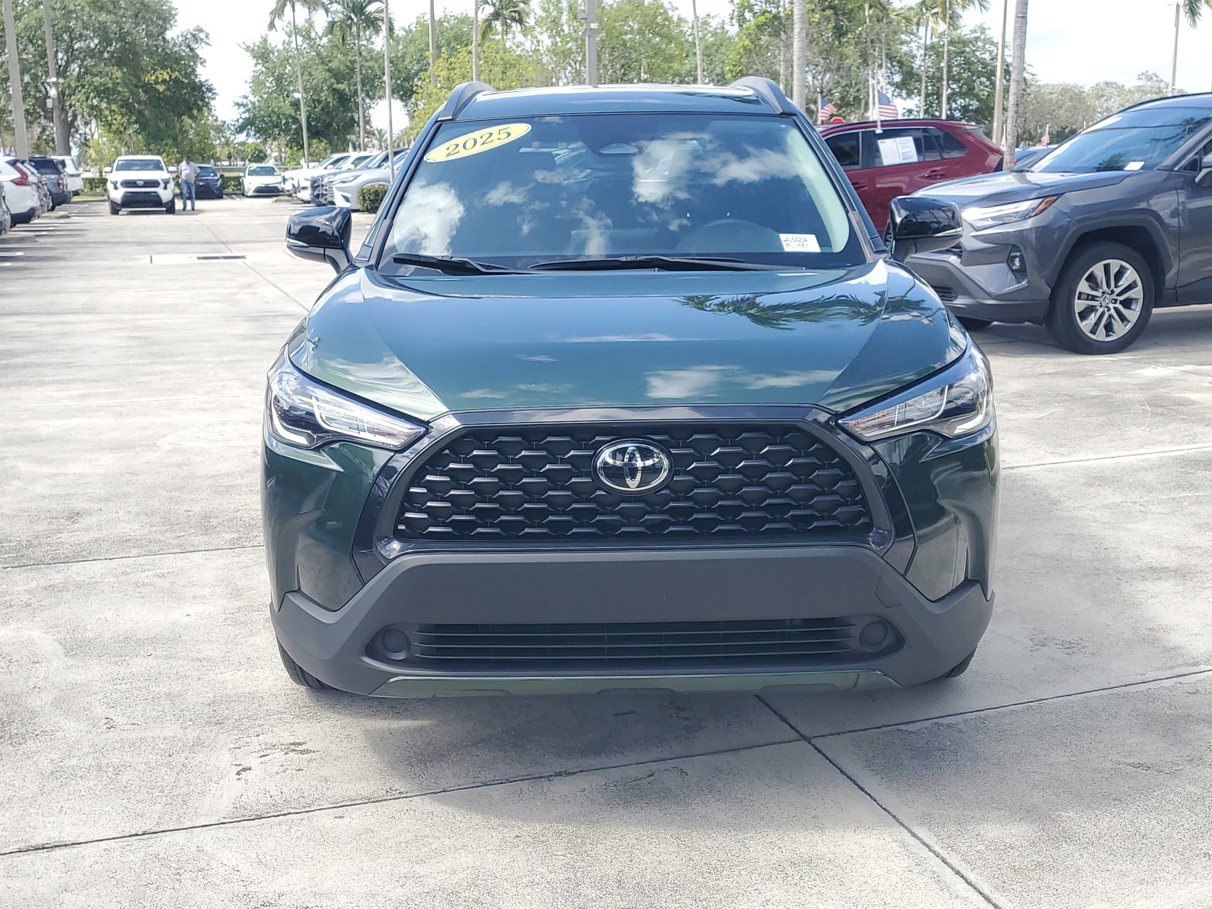 Certified 2025 Toyota Corolla Cross LE FWD image 8