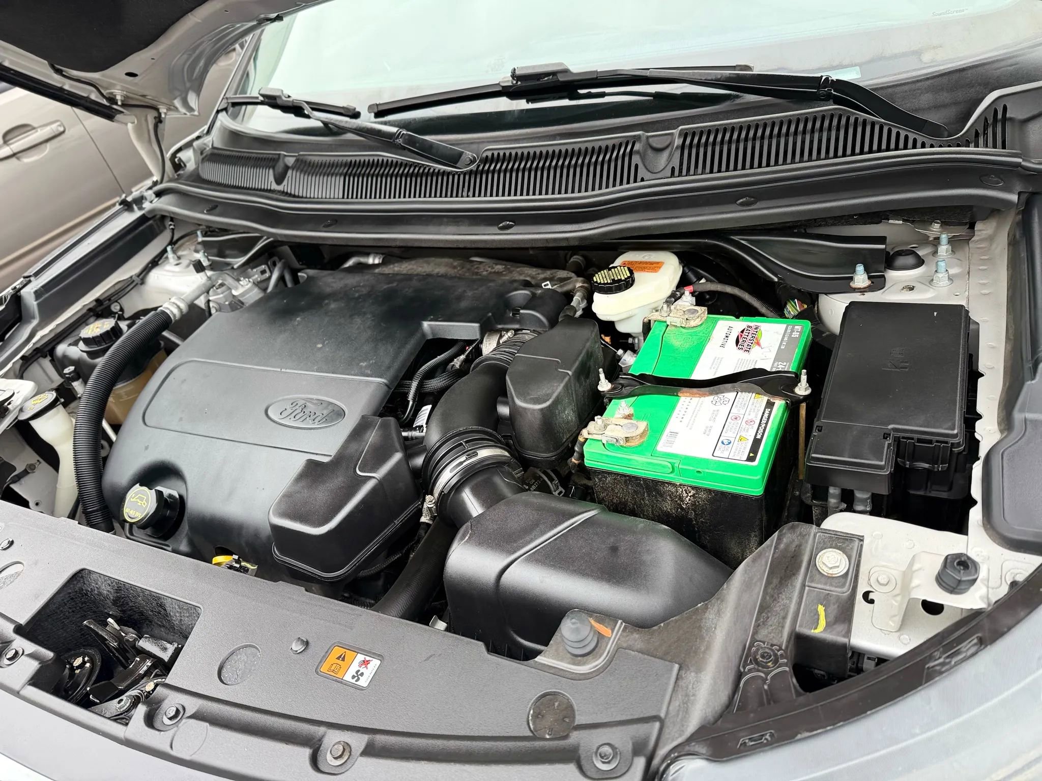 Used 2016 Ford Explorer XLT image 46