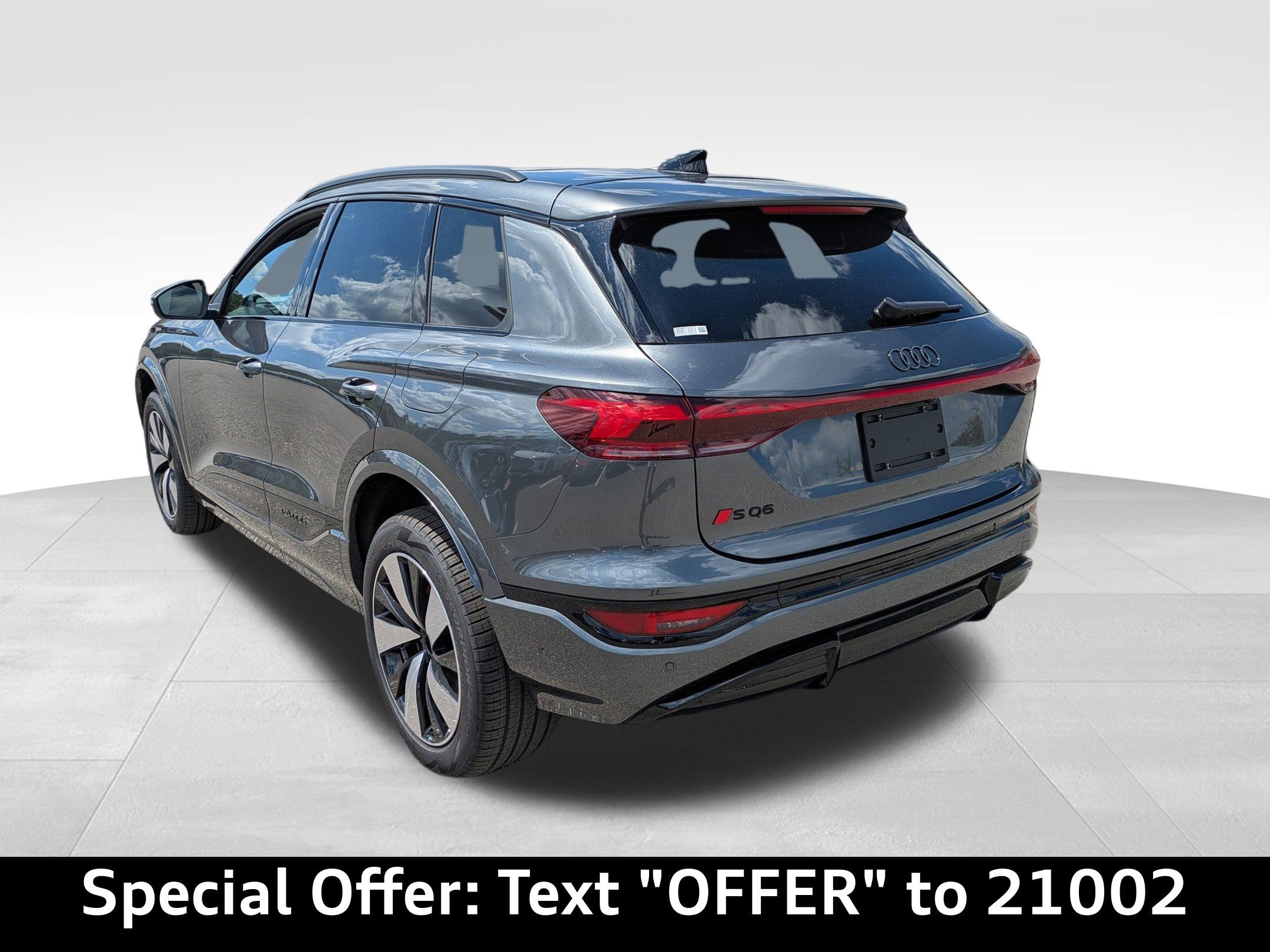 New 2025 Audi SQ6 e-tron Premium Plus image 5