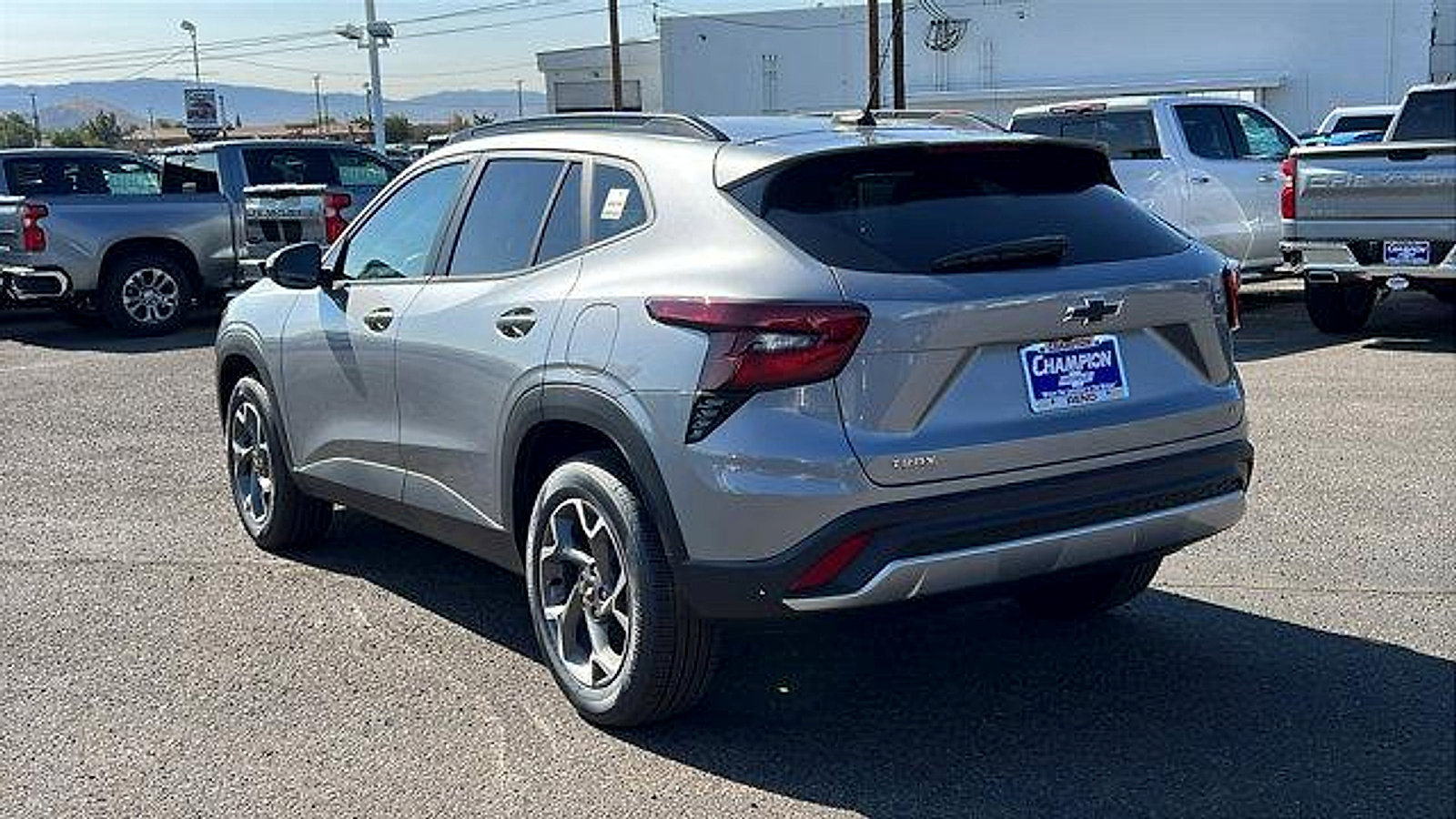 New 2026 Chevrolet Trax LT w/ Sunroof Package image 7