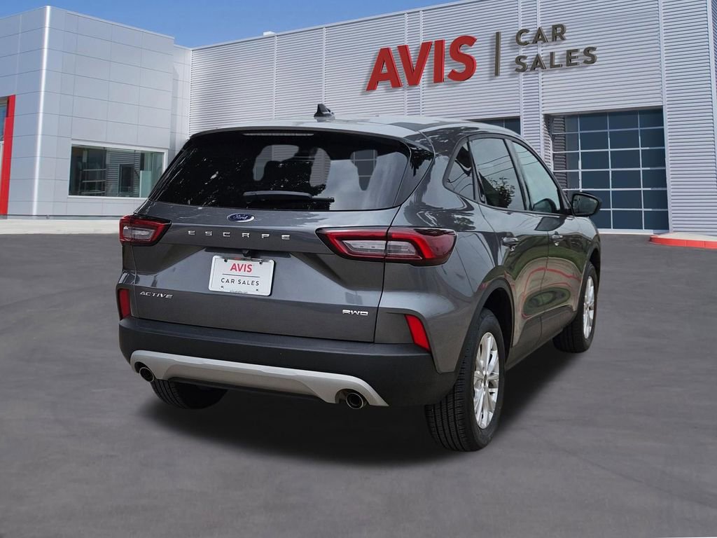 Used 2025 Ford Escape Active AWD/4WD image 6