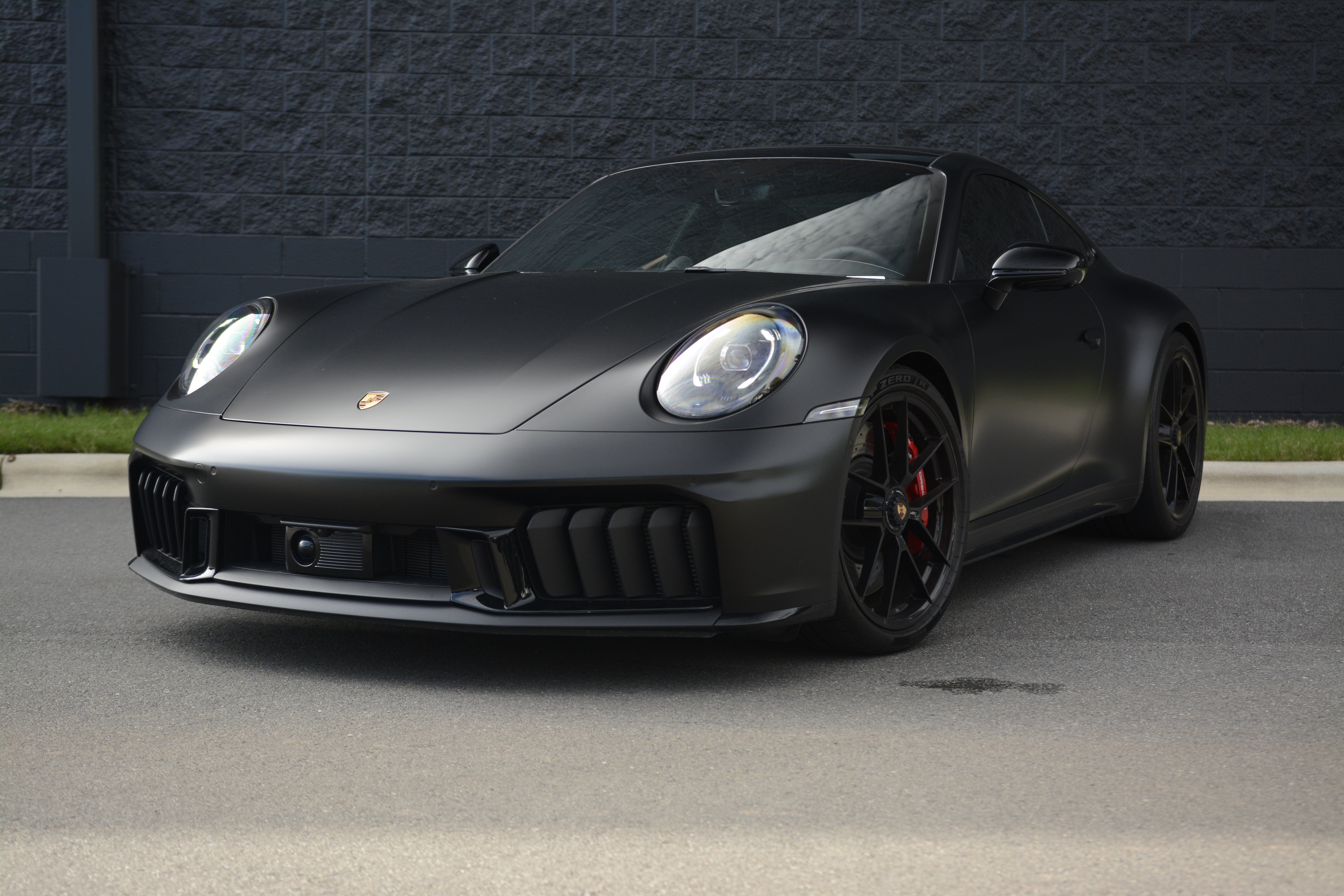 Certified 2025 Porsche 911 Carrera GTS RWD image 37