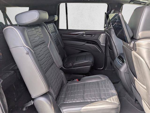 Used 2022 Cadillac Escalade ESV Sport Platinum w/ LPO, ONYX Package AWD/4WD image 16