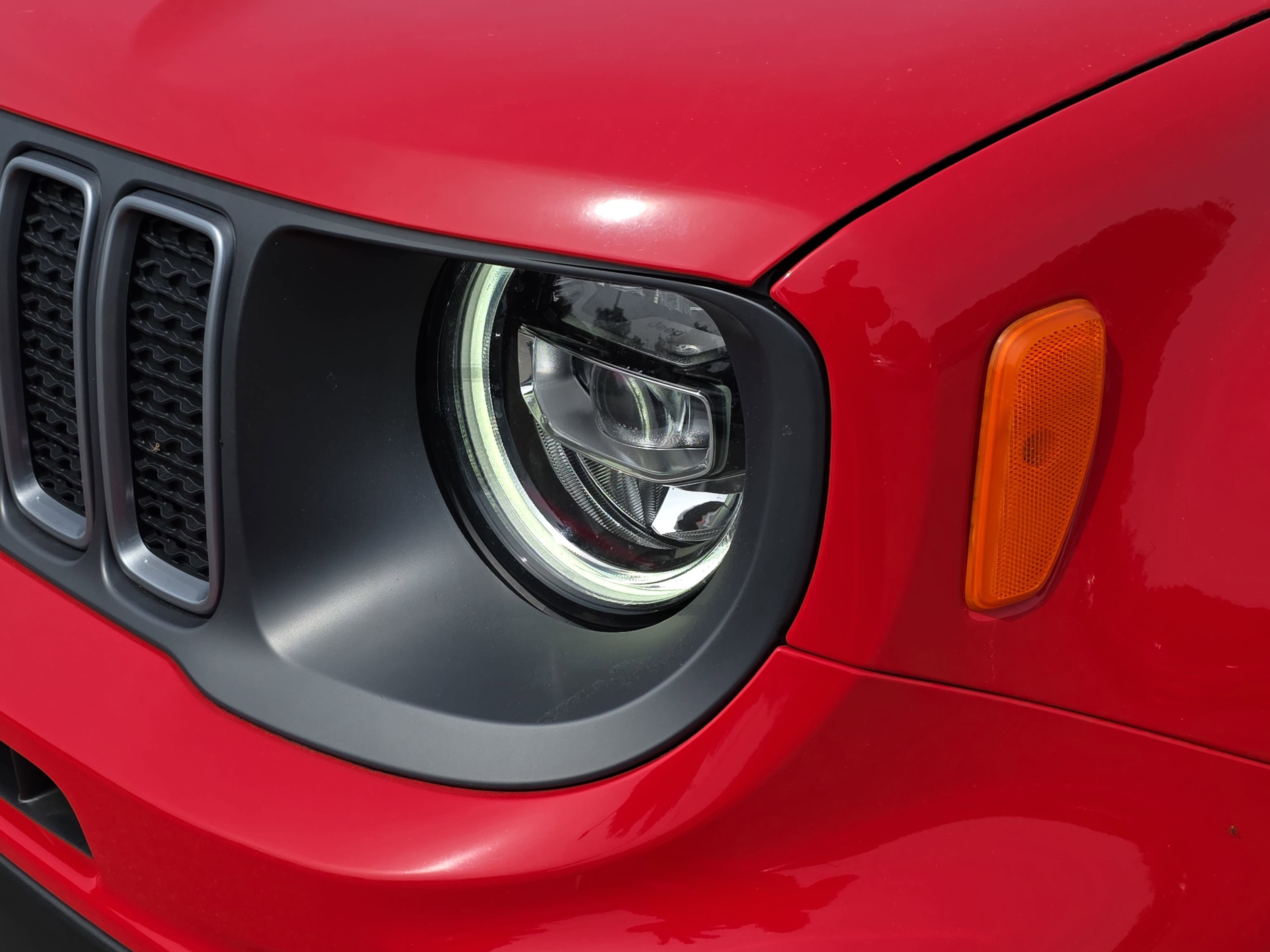 Certified 2023 Jeep Renegade Limited w/ Sun/Sound Group AWD/4WD image 27