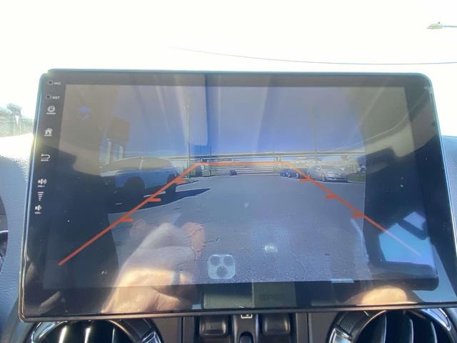 Used 2017 Jeep Wrangler Unlimited Sahara image 18