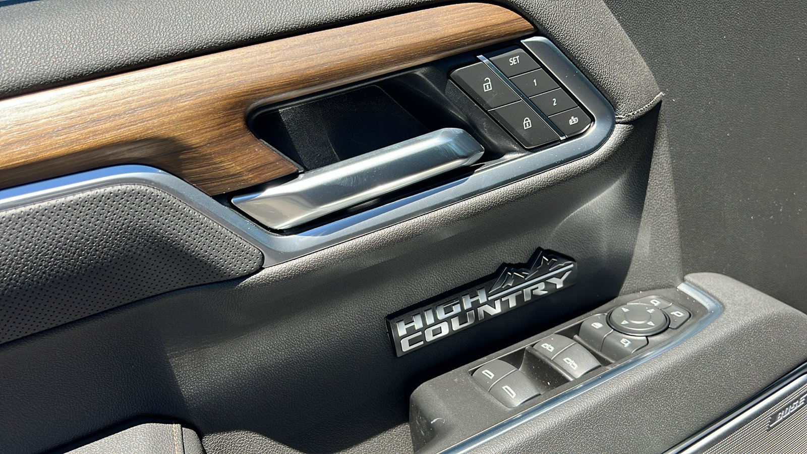 New 2026 Chevrolet Silverado 1500 High Country AWD/4WD image 19