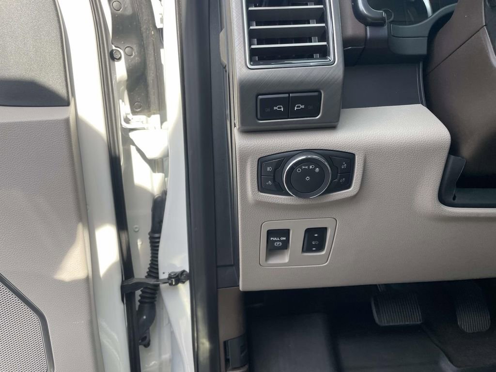 Used 2019 Ford F150 Limited image 29