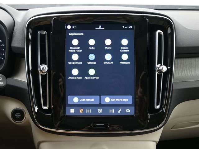 Used 2023 Volvo XC40 B5 Ultimate w/ Climate Package image 19