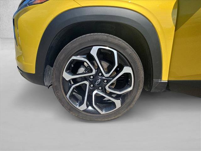 Used 2025 Chevrolet Trax RS w/ Driver Confidence Package FWD image 16