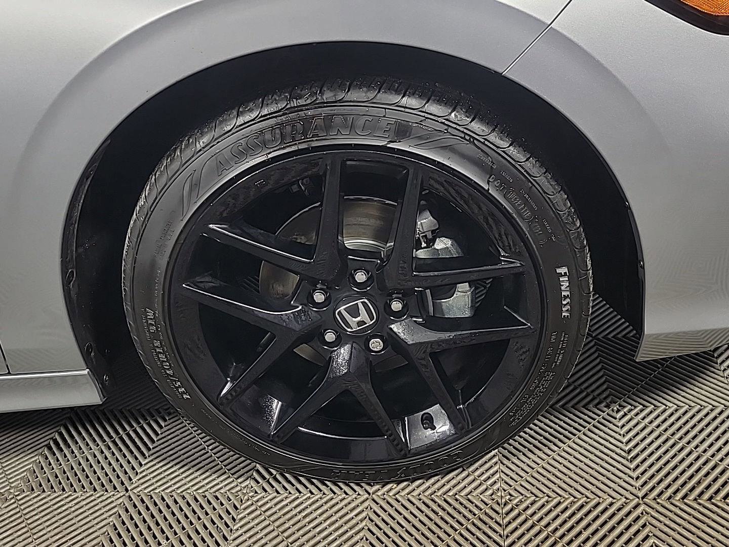 Certified 2025 Honda Civic Sport image 3