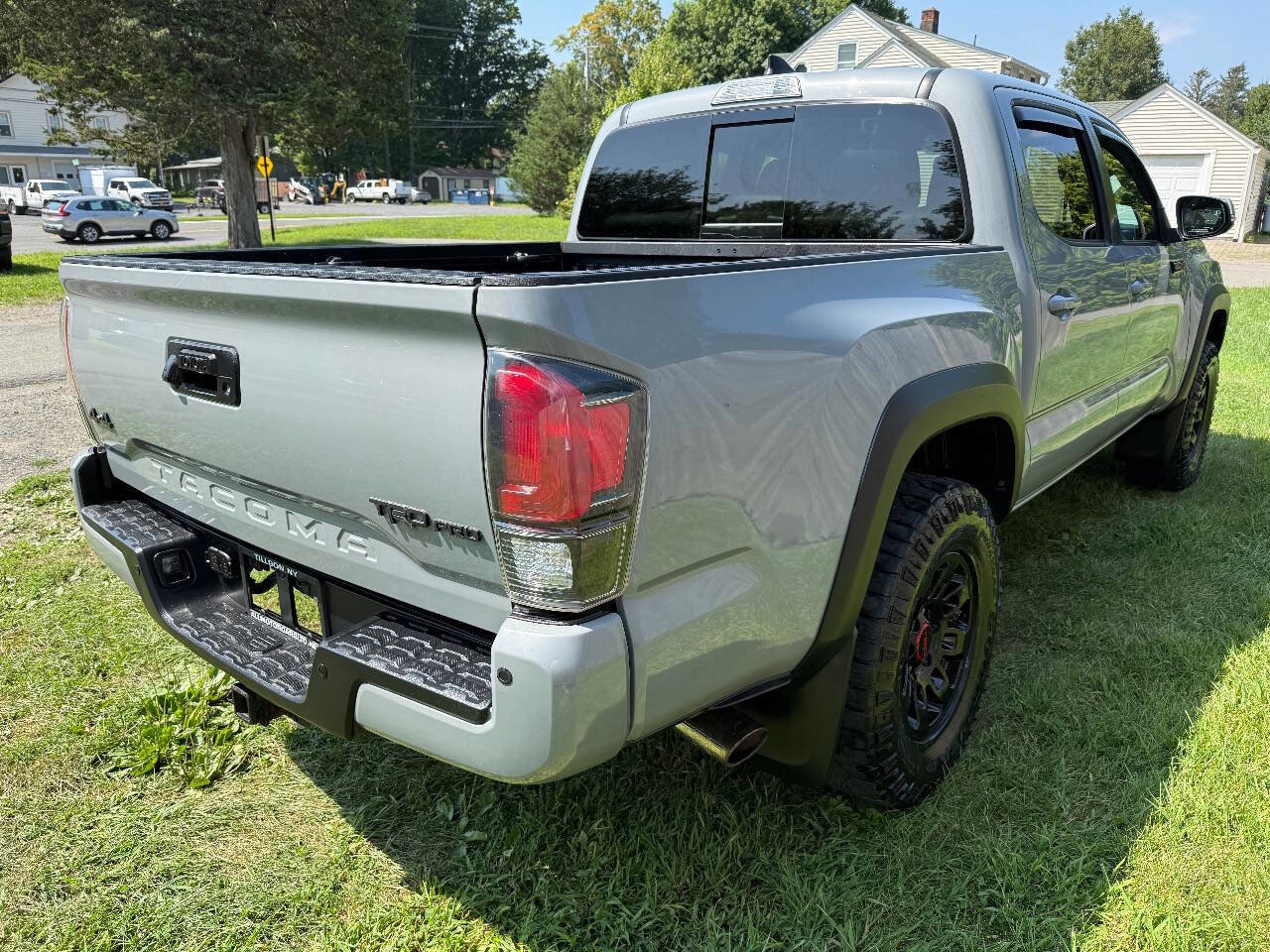 Used 2017 Toyota Tacoma TRD Pro image 4