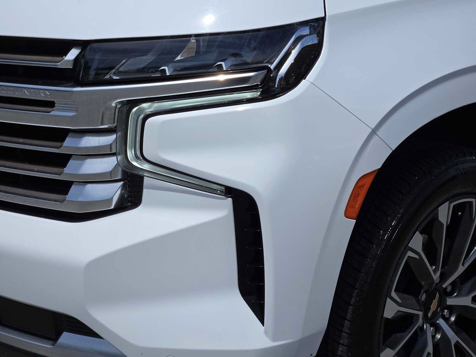 Certified 2023 Chevrolet Tahoe High Country AWD/4WD image 9