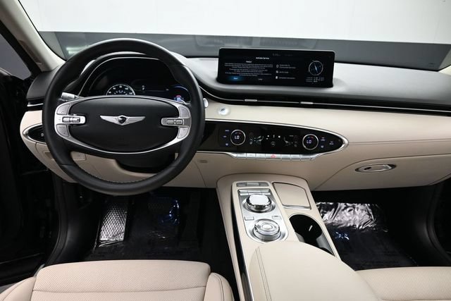 Used 2024 Genesis GV70 2.5T AWD/4WD image 17