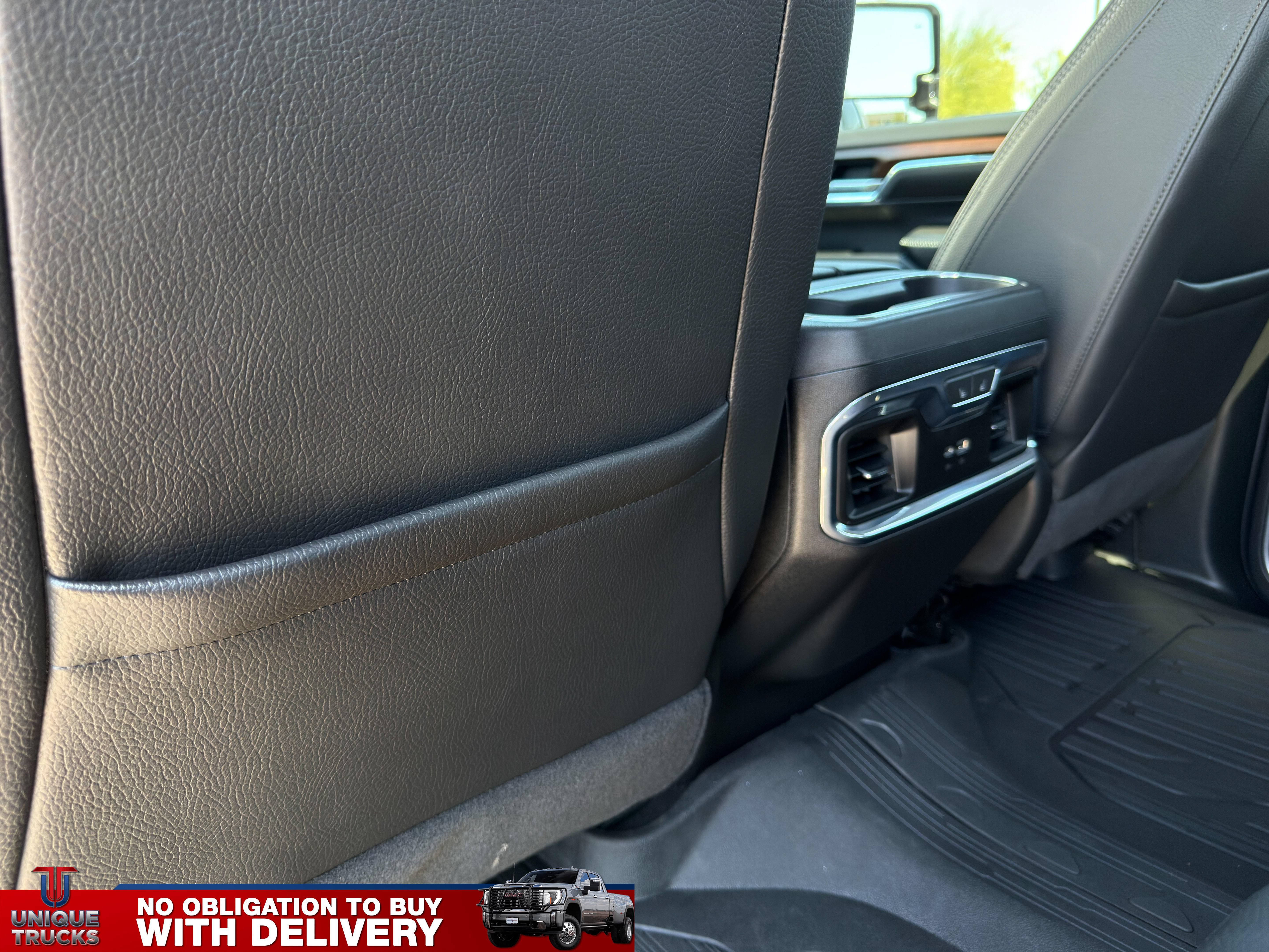 Used 2024 GMC Sierra 3500 Denali w/ Denali Reserve Package AWD/4WD image 22