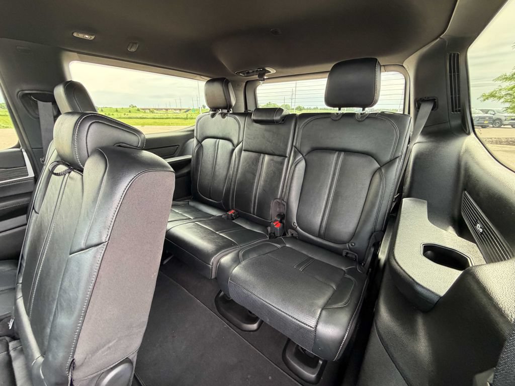 Used 2024 Jeep Wagoneer Series II w/ Flexible Seating Group AWD/4WD image 22