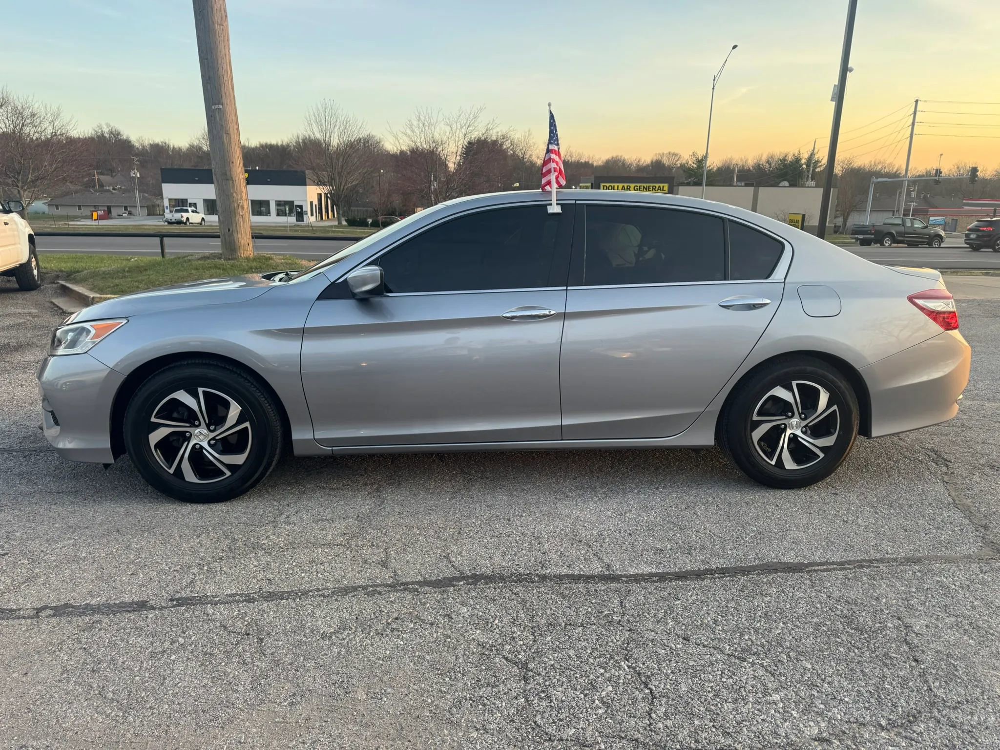 Used 2016 Honda Accord LX image 6