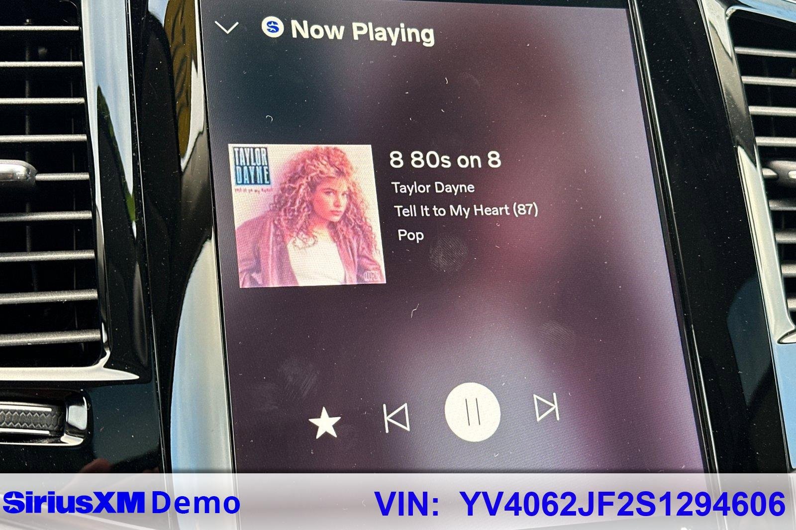 Certified 2025 Volvo XC90 B6 Ultra w/ Protection Package Premier image 30