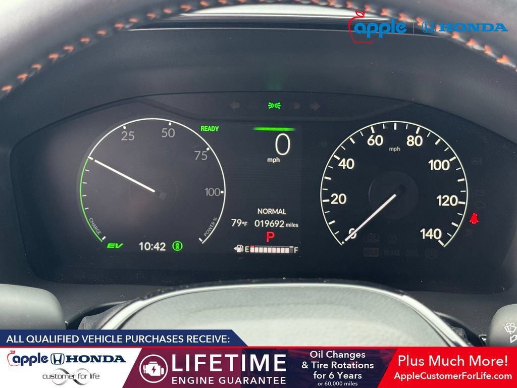 Used 2025 Honda CR-V Sport Touring image 11