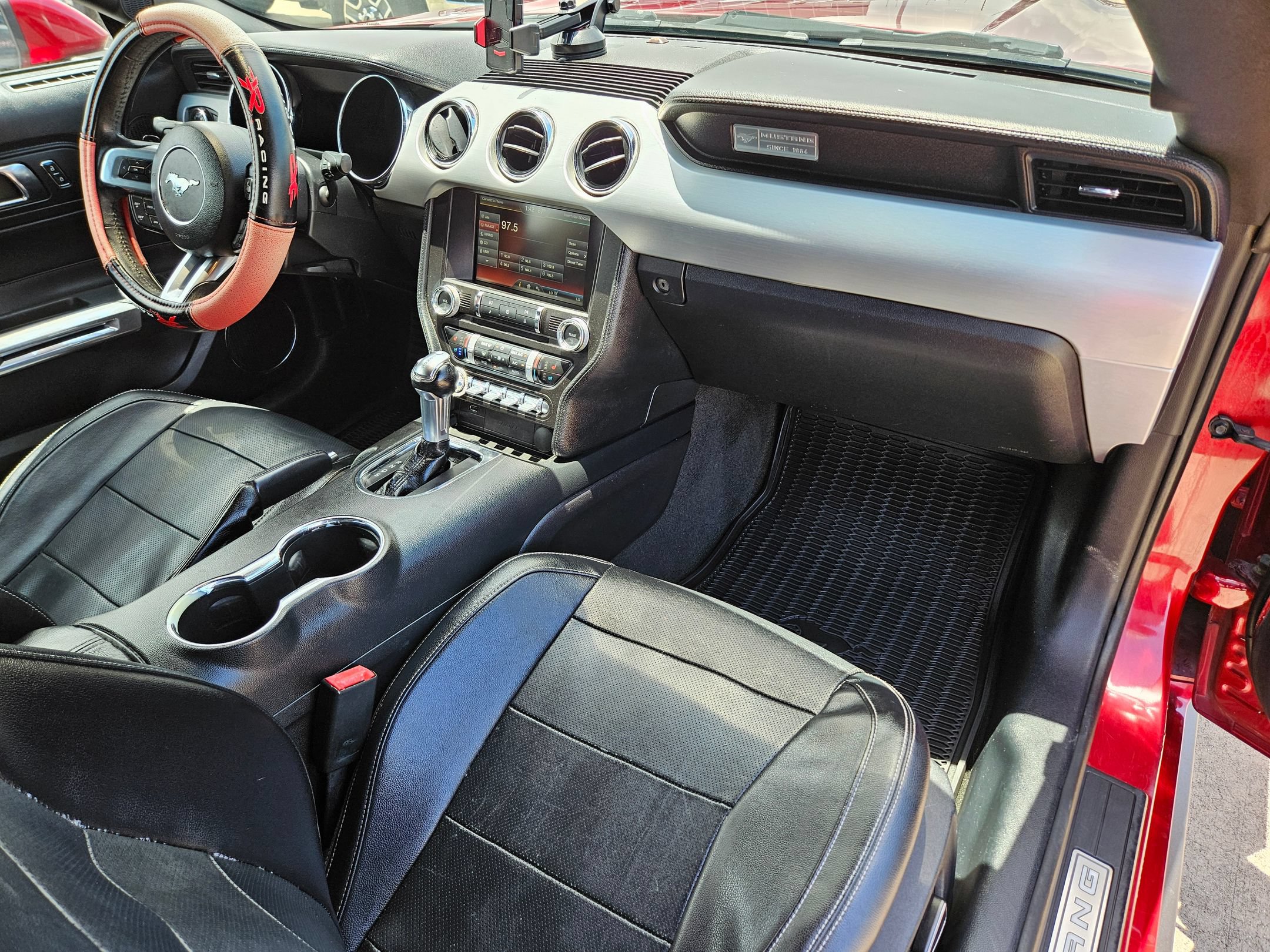 Used 2015 Ford Mustang GT Premium RWD image 28