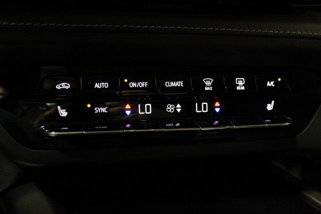 Used 2023 Buick Envision Preferred AWD/4WD image 27