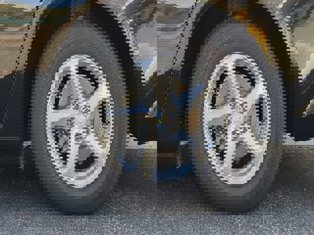 Used 2018 Chevrolet Malibu LS image 13