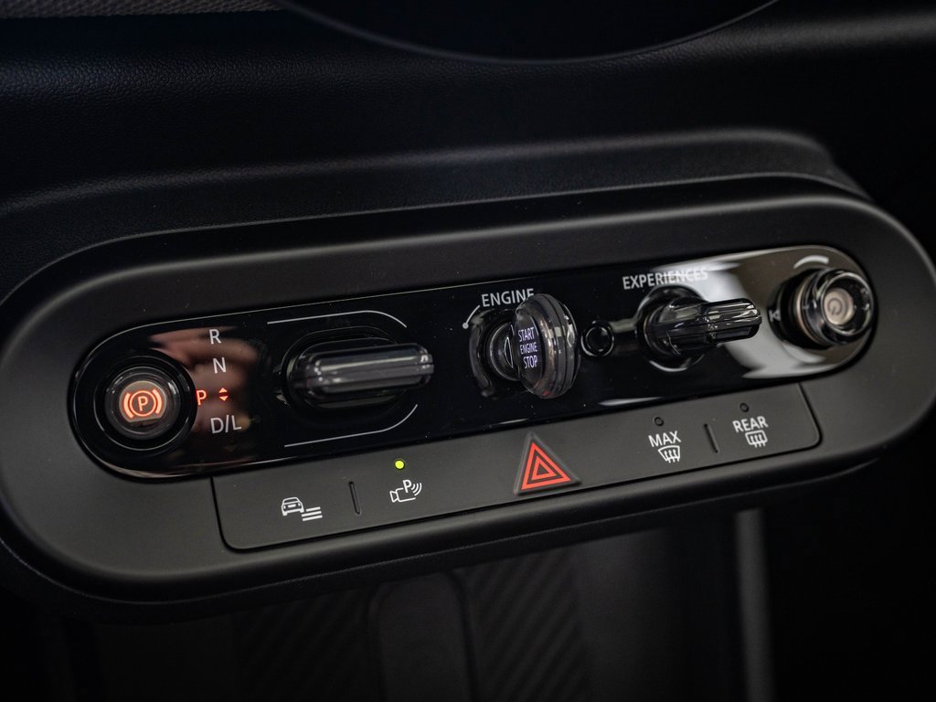 Certified 2025 MINI Cooper S image 30